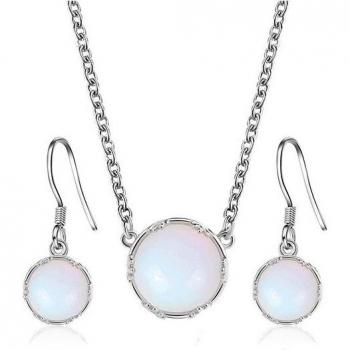 Simple Moonstone Clavicle Chain Set