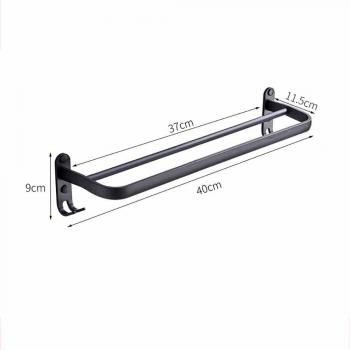 Aluminium sans poinçon : support mural pour serviette et douche