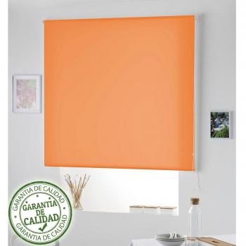 Leichte Jalousie mit natürlichem Orangeton