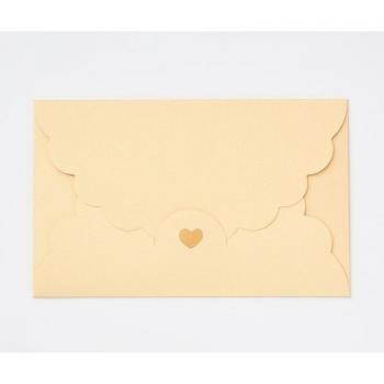 Enveloppes avec perles d'amour pour invitations
