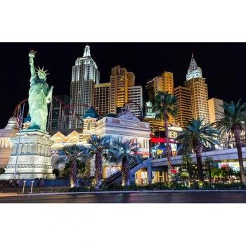 Bunte Las Vegas Fototapete von Papermoon