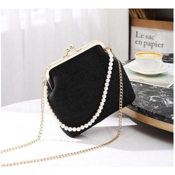 Kiss Lock Beaded Crossbody Bag