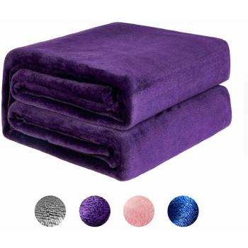 Kuscheldecke „Lila Traum“ – Flauschige Mikrofaserdecke 260 g/m²
