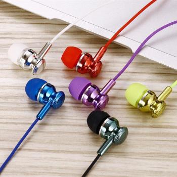 Color Boxed Bass Earphones for Mobile Devices