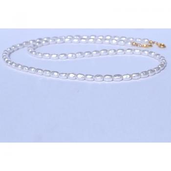 Eyewear Holder Necklace with Pearl Design