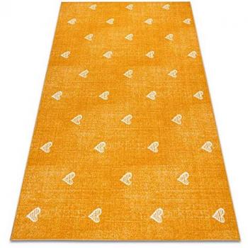 Kid-Friendly Heart Pattern Rug