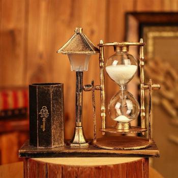 Retro European Metal Pen Holder with Hourglass Design