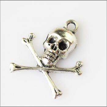 Tibetan Skull Pendant en Plata para Halloween