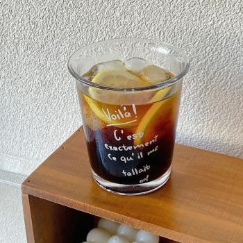 Kaffee Tasse im französischen Stil