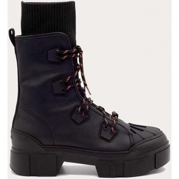 Midnight Vic Matie Boots
