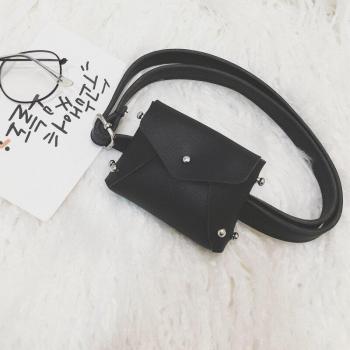 Mini bolso bandolera para niños, perfecto para actividades al aire libre