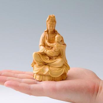 Buddha-Statue für das Wasserkind