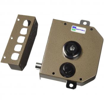 Mottura triple serrure Art 630 / 630, gauche, 63 mm – 132×146 mm