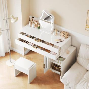 Coiffeuse Blanche Redom 100L x 78H x 40P cm – Miroir LED, chambre