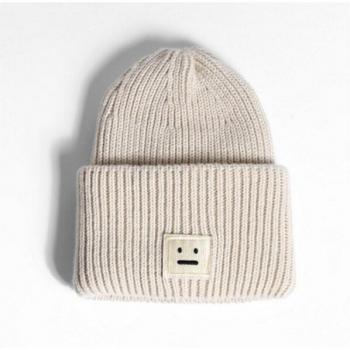 Gorro casual de invierno para mujeres con sonrisa TEENYOO