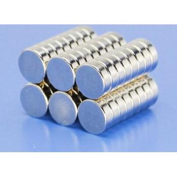 Aimants Rares Néodyme N35 – Ensemble de 50 Petits Disques 6 × 3 mm
