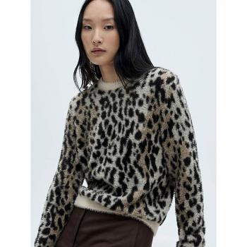 Bold Predator Print Coat – Black, Large, Women’s Size