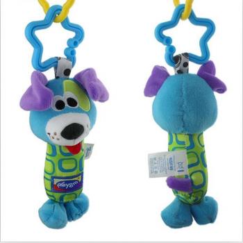 Accessoire de poussette avec hochet