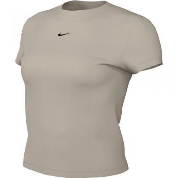Nike Essential Sportswear Chill Knit T-Shirt