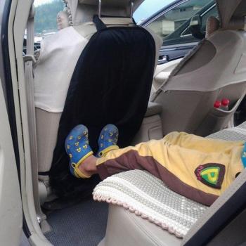 Almohadilla Anti-Patadas para Coche