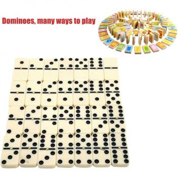 Unterhaltsames Domino Spiel für unterwegs