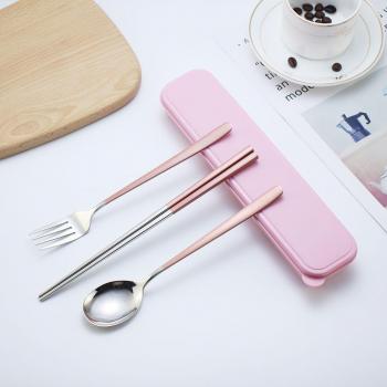 Boîte de paille de blé pour couverts