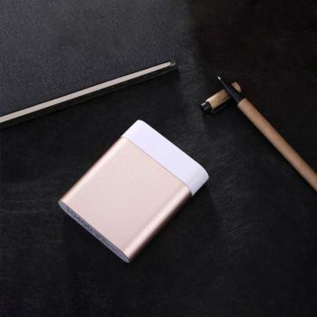 Aluminium chargeur 4x18650 – coque smartphone