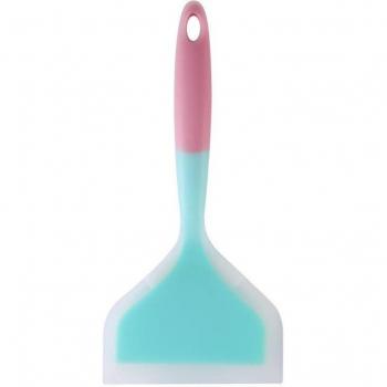 Spatule à crêpes facile à nettoyer