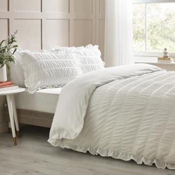 Super King White Seersucker Frill Duvet Cover Set – Catherine Lansfield