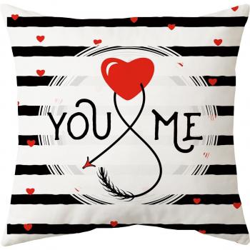 Cojín decorativo 45x45cm con diseño de corazón