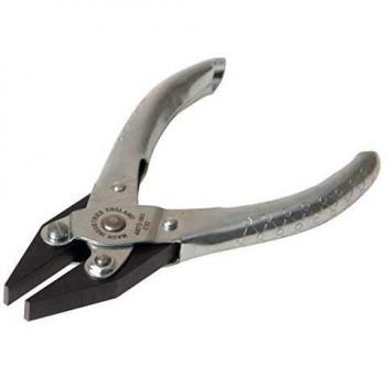 Maun Flat Nose Pliers Smooth Jaw 140mm (5.1/2in)