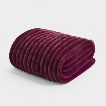 Velvet‑Soft Faux Fur Throw – Ribbed Luxury