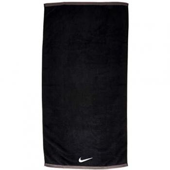 Nike Pro Fundamental Towel