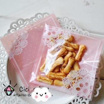 100 pcs Romantic Pink Lace Clear Cookie Bags