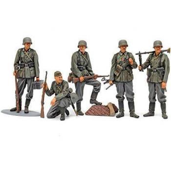 Tamiya 35371-000 WWII German Infantry Model