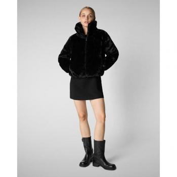 Cuello de Loro – Relleno plumoso femenino