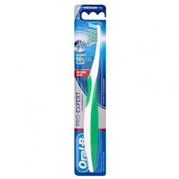 2 x Oral-B Pro-Expert CrossAction Medium Toothbrush 35
