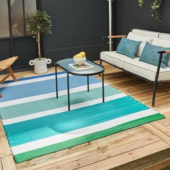 Camping Cascade Rug – 180 × 270 cm, Multi‑Color Striping, Waterproof Surface