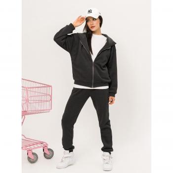 ISSASolid Black HeatZip Ensemble