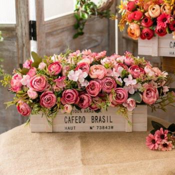 Clôture Florale en Pot – CHENAO Mariage