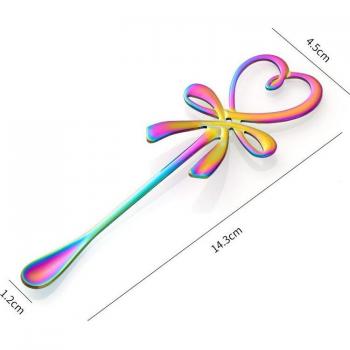 Cuchara de postre en forma de corazón