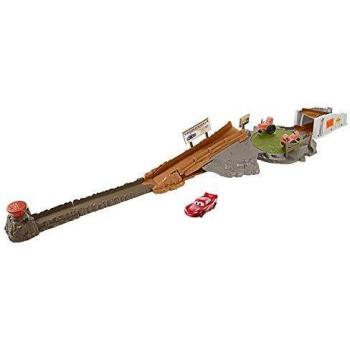 Disney Pixar Cars Lightning McQueen Playset