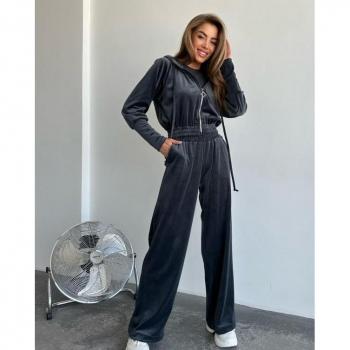 ISSA Plus Sweat-Anzug aus Velours in Olivgrün