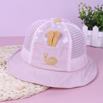 Casquette plage bébé à 2 ans avec ventilation