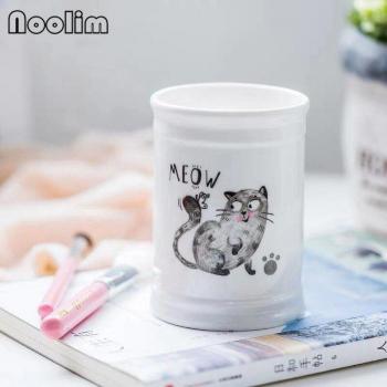 Nordic Ceramic Toothbrush & Comb Stand