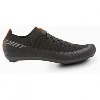 Zapatillas de ciclismo DMT KRSL en color negro