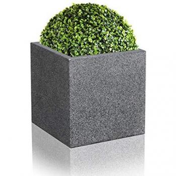 Noir Square Garden Block
