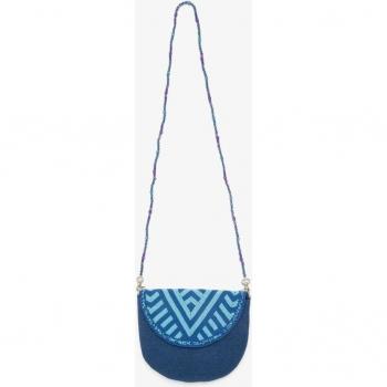 Bolso de Solapa Azul con Detalles en Rafia
