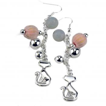 Pink-Pearl French Kitty Ohrhänger – platinbeschichtetes Metallelement