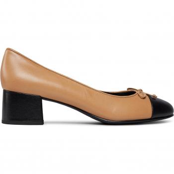 Beige Rundzehen Heels von Tory Burch